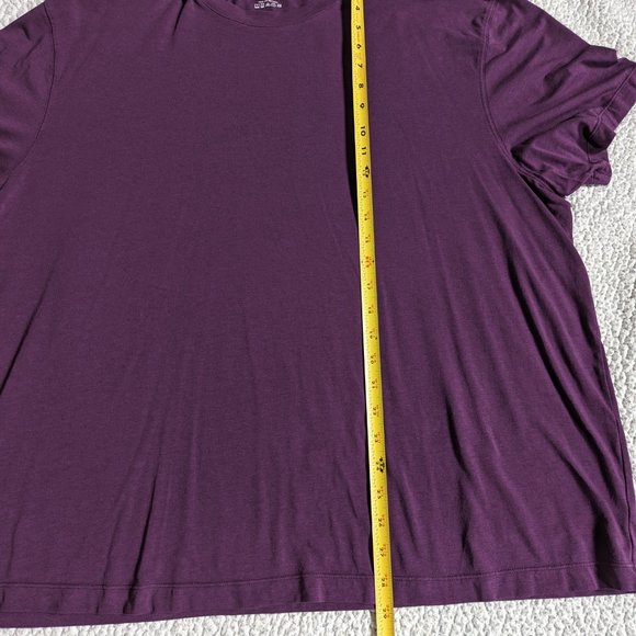 Men's Fabletics T-Shirt - Picture 6 of 6